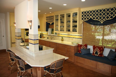 Transitional kitchen photo in Orange County