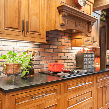 New Hartford Traditional Country Kitchen