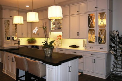 Example of a transitional kitchen design in Charlotte