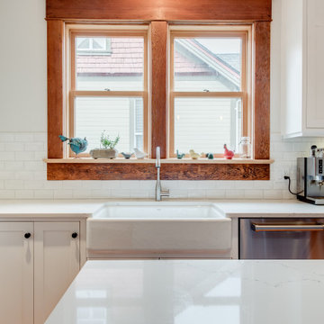 New Westminster/Queen's Park - Farmhouse Kitchen