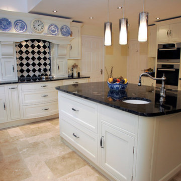Newhall - Country Kitchen