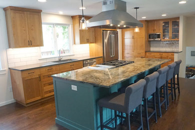 Example of a kitchen design in Portland