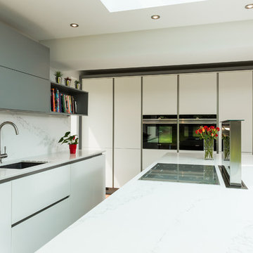 Nobilia 20mm Laser door in White and Mineral Grey
