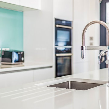 Nolte Feel White and Quartz Grey Handleless Kitchen