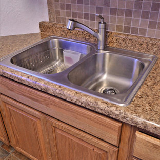 75 Beautiful Purple Kitchen With Laminate Countertops Pictures Ideas July 2021 Houzz