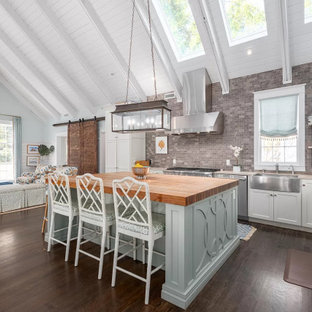 75 Beautiful Shiplap Ceiling Kitchen Pictures Ideas April 2021 Houzz