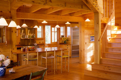 Kitchen - traditional kitchen idea in Portland Maine