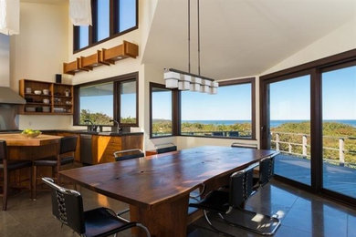 Inspiration for a modern kitchen remodel in New York