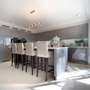 Octagon Developments, Glass Fronted Cabinets, Kitchen