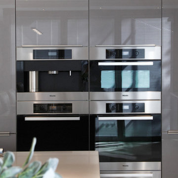 Octagon Developments, Glass Fronted Cabinets, Ovens