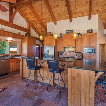 Off-Grid Timber Frame Home in Oregon