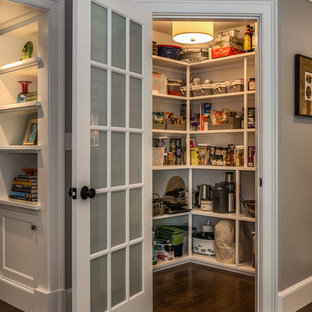 75 Beautiful L-Shaped Kitchen Pantry Pictures & Ideas - April, 2021 | Houzz