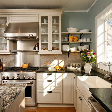 Open concept Entertainer's Kitchen