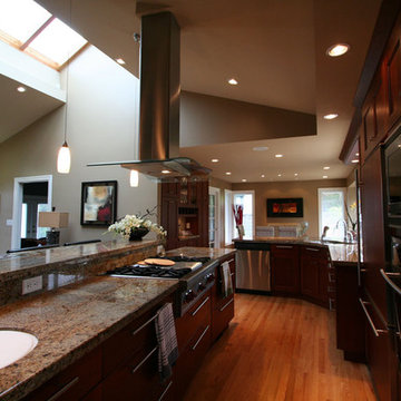 Open Concept Kitchen & Family Room With Vaulted Ceiling