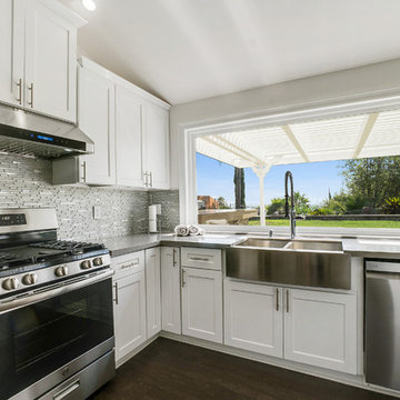 Open Concept Kitchen - Gray Quartz Countertops - Issaquah WA