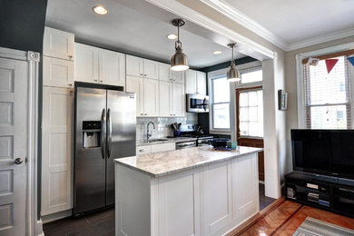 Open Concept Rowhouse Kitchen