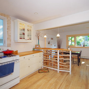 Open Floor Plan Home - New Casement and Bay Window - Renewal by Andersen