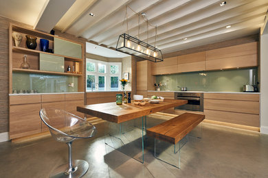Open plan kitchen, dining room