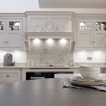 Open Plan Traditional Kitchen
