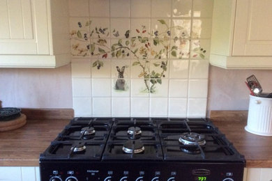 Original Style Hiding Hare and Hedgerow Kitchen Field Tiles