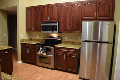 Photo of a traditional kitchen in Orlando.