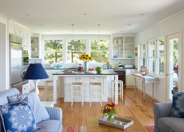 Houzz Tour: Classic Touches for a Cape Cod Beach House