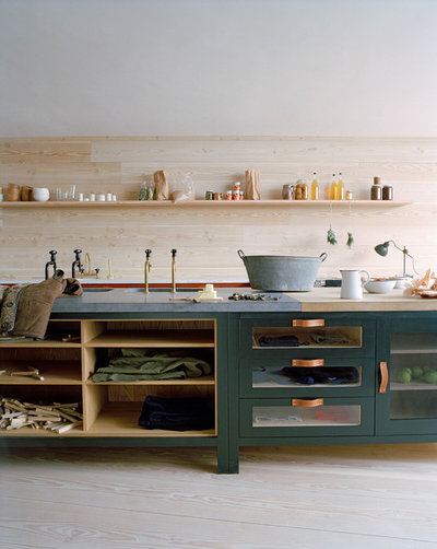 Scandinavian Kitchen by Plain English