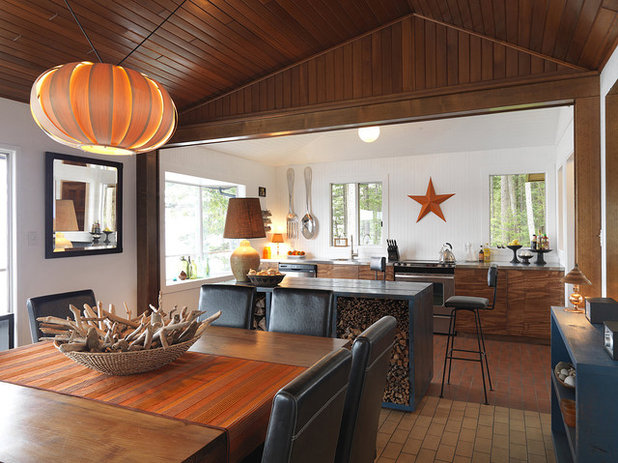 Coastal Kitchen by Johnson + McLeod Design Consultants