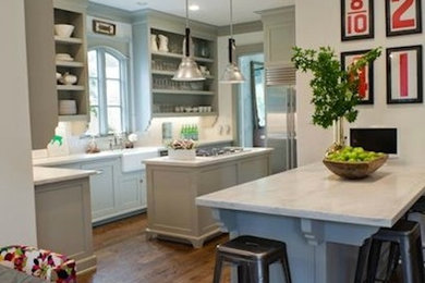 Kitchen - kitchen idea in Charleston