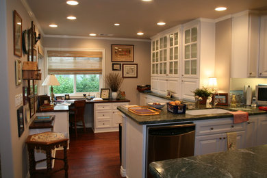 Photo of a kitchen in Los Angeles.