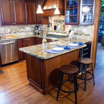 Ouro Fantastico Granite Kitchen Countertops