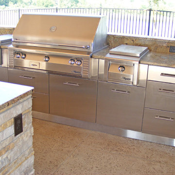 Outdoor Kitchen Entertaining - Grand Ledge, MI