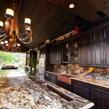 Outdoor Kitchen