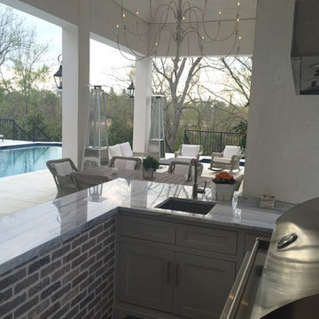 Outdoor Kitchen