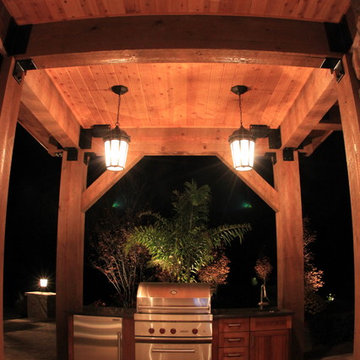 Outdoor Living Rooms & Cabanas