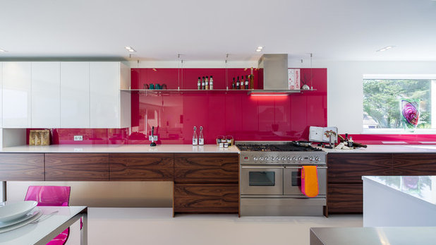 Contemporary Kitchen by Pedini London