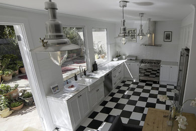 Bild på ett vintage kök