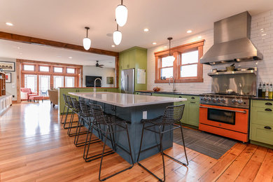 Example of a kitchen design in Detroit