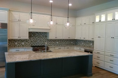 Example of a kitchen design in Orlando