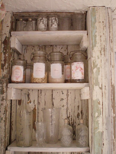 Traditional Kitchen Pantry
