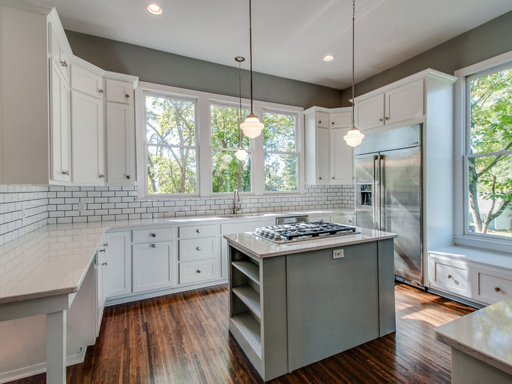 Kitchen - Traditional Kitchen