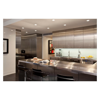 Parkside Transition Contemporary Kitchen New York By Soucie   Parkside Transition Soucie Horner Ltd Img~f6210a5603b31cd5 2745 1 Df4a89c W320 H320 B1 P10 