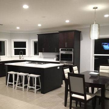 Perdido Key, FL. Clean modern kitchen