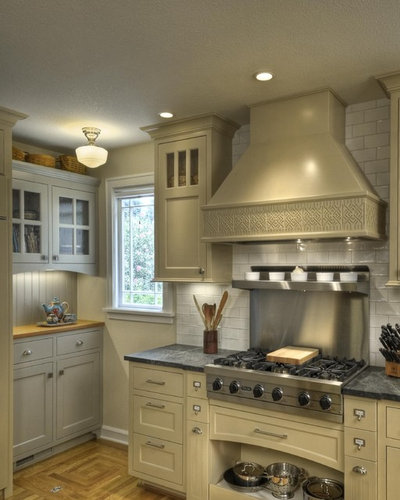 Craftsman Kitchen by Chris Donatelli Builders