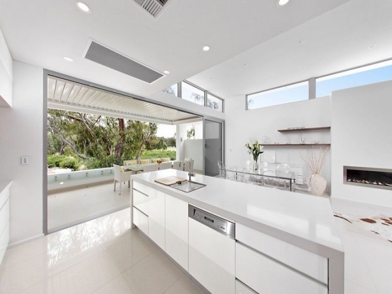 Perry Lakes Residence