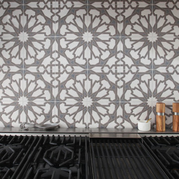 Persian Star tiles surrounded by Sintra in Neutral Motif