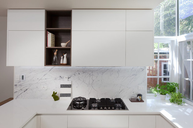 Modern Kitchen by Retreat Design