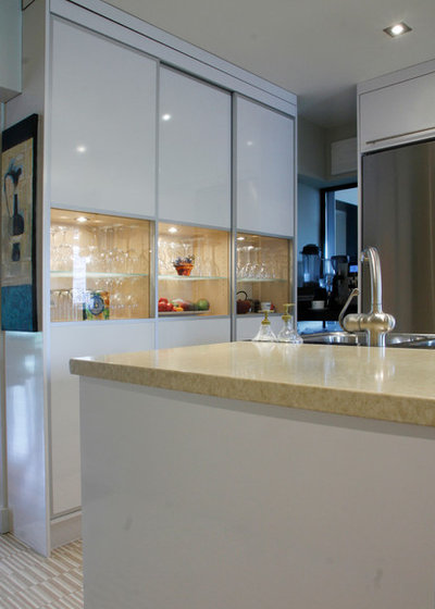 Contemporary Kitchen by Esther Hershcovich
