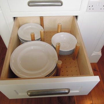 Plate drawer