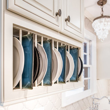 Plate rack above the DW provides handy access to everyday dinnerware